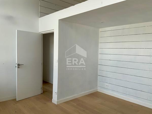 Grand loft 160 m² avec 3 places de parking à Lille