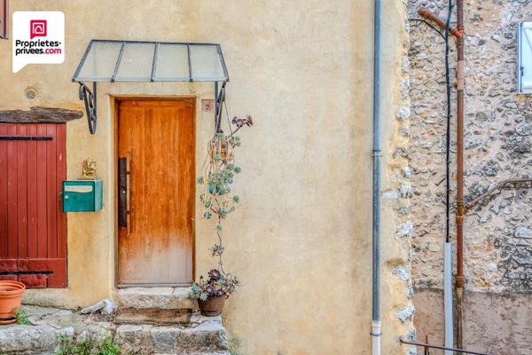 DESIGN ET AUTHENTICITE POUR CETTE MAISON DE VILLAGE UNIQUE !