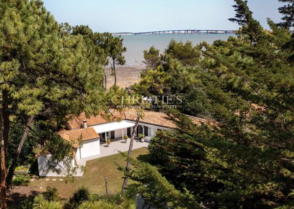 Un foncier d’une rareté exceptionnelle sur l’Île de Ré