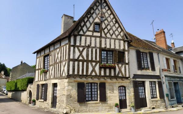 Maison à vendre    6 pièces • 172 m2 Donzy