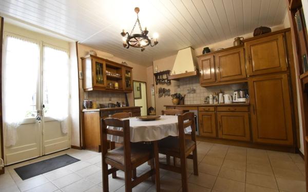 Maison à vendre    6 pièces • 172 m2 Donzy