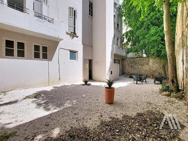 Appartement  et/ou local T4 à Toulon - Haute ville