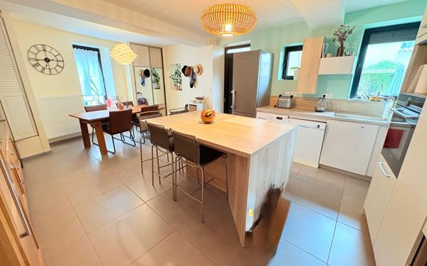 Maison à vendre    4 pièces • 95 m2 Neuville-sur-Saône