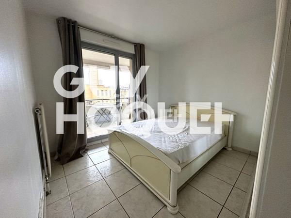 grand 2 pièces meublé - centre ville