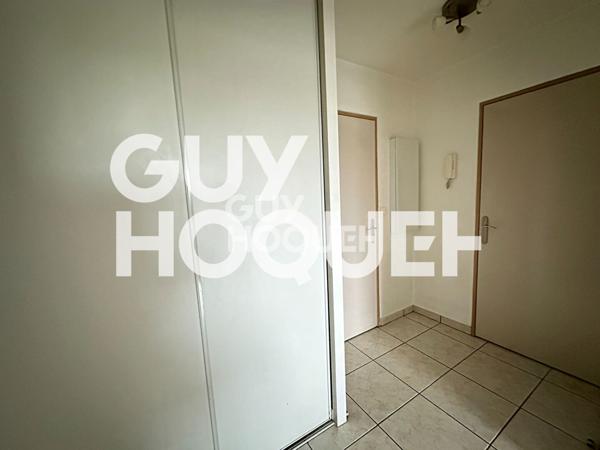 grand 2 pièces meublé - centre ville