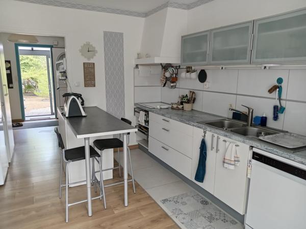 Maison à LES CLOUZEAUX, 85430 - 5 pièces 200m²