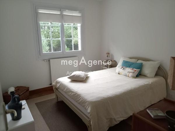 Maison à LES CLOUZEAUX, 85430 - 5 pièces 200m²