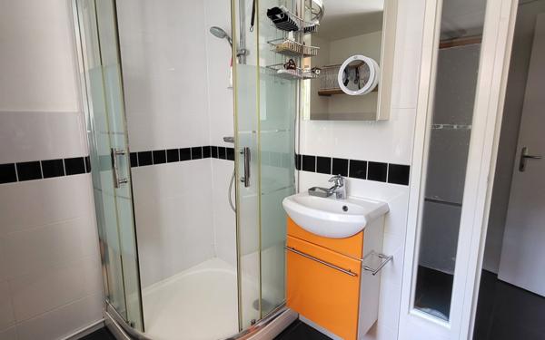 Maison à vendre    6 pièces •  Exmes