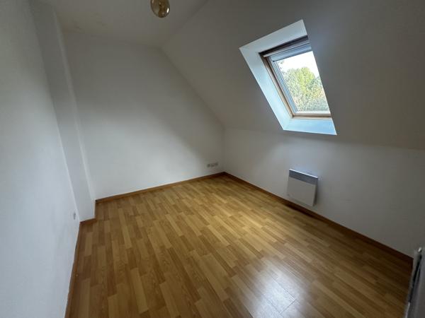 Maison
         5 pièces
        - 95 m² 235 400 € *