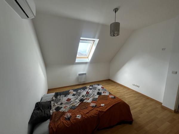 Maison
         5 pièces
        - 95 m² 235 400 € *