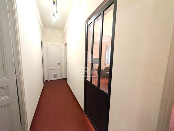 Appartement T4 + Terrasse  de 24m2 à Marseille - Quartier Baille