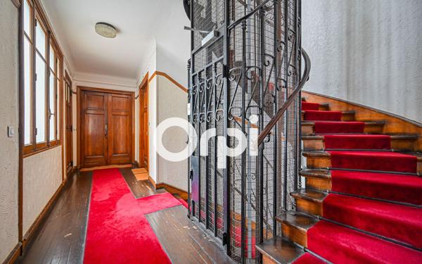 Appartement à vendre    3 pièces • 75,07 m2 Paris 20