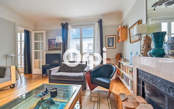 Appartement à vendre    3 pièces • 75,07 m2 Paris 20