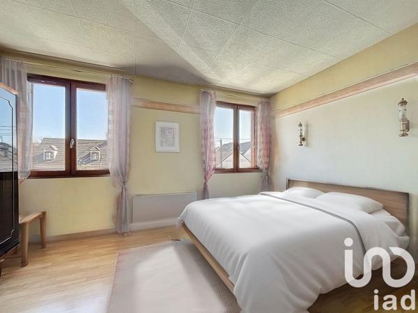 Maison à vendre 5 pièces 97 m² Chelles