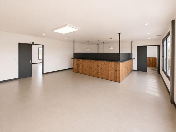 À LOUER ESPACE PROFESSIONNEL / SALLE DE CONFÉRENCE 62 M²- SECTEUR CAVIGNAC , Cavignac
