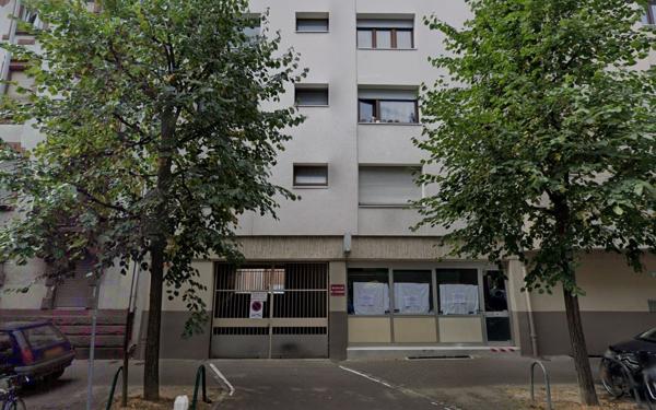 Stationnement à louer    12,50 m2 Strasbourg