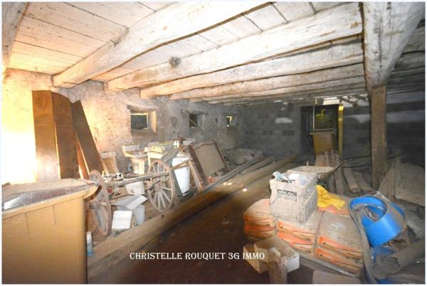 Vente / Corps de ferme à Saint-Sauves-d'Auvergne (63950)