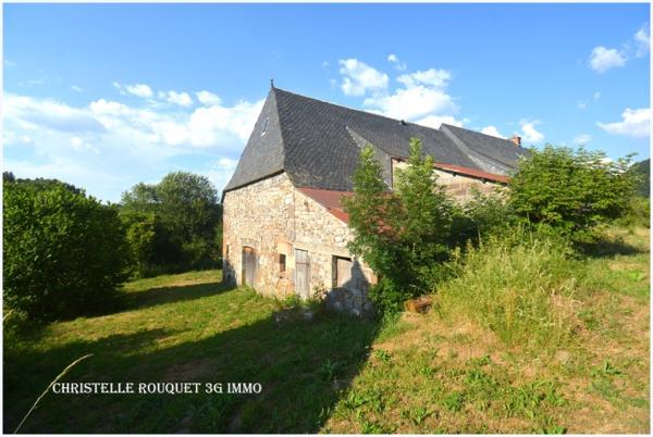 Vente / Corps de ferme à Saint-Sauves-d'Auvergne (63950)