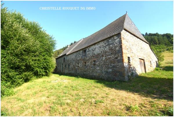 Vente / Corps de ferme à Saint-Sauves-d'Auvergne (63950)