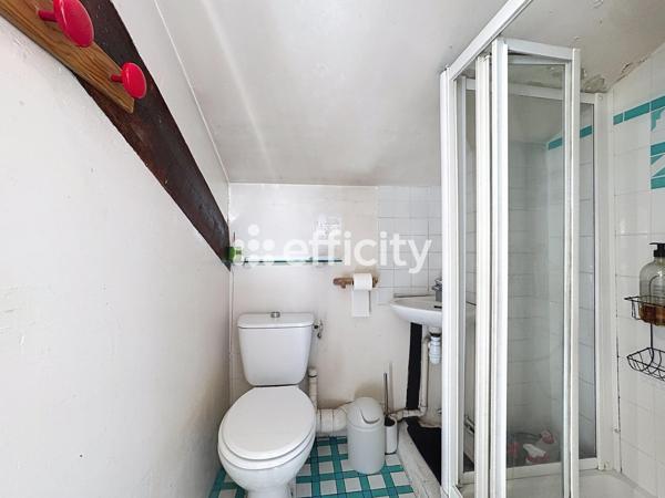 Appartement
         6 pièces
        - 115 m² Exclusivité 770 000 € *