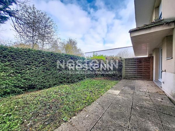A louer :  Appartement à Fontenay Le Fleury 2 pièces rez de jardin avec parking s/sol