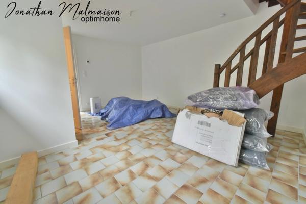 🏡 Maison de ville 3 niveaux – 1 chambres – Breteuil centre