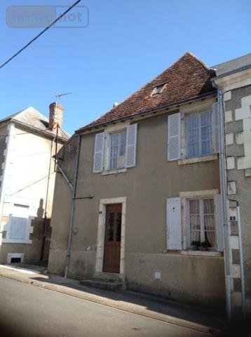 Maison de ville à vendre à Saint-Gaultier dans l'Indre (36800), ref : 037/1752