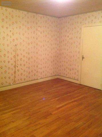 Maison de ville à vendre à Saint-Gaultier dans l'Indre (36800), ref : 037/1752