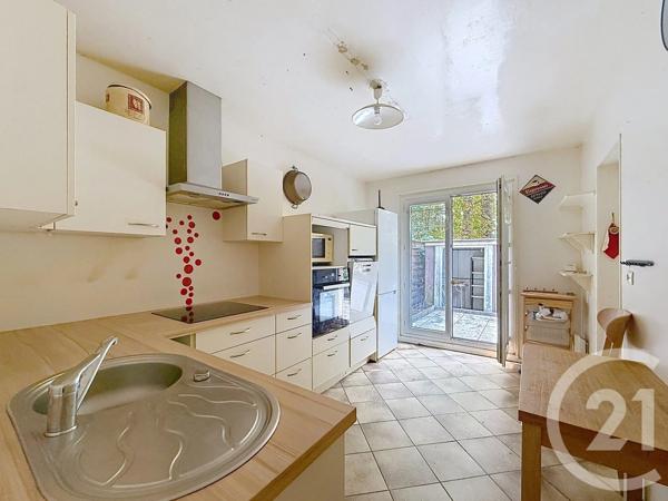 Maison à vendre  4 pièces - 80 m 2   MONTFERMEIL  - 93