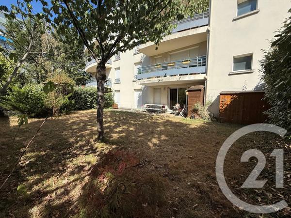 Appartement F3 à vendre  3 pièces - 63,72 m 2   ST MAUR DES FOSSES  - 94
