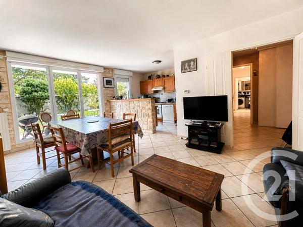 Appartement F3 à vendre  3 pièces - 63,72 m 2   ST MAUR DES FOSSES  - 94