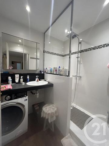 Appartement F3 à vendre  3 pièces - 63,72 m 2   ST MAUR DES FOSSES  - 94