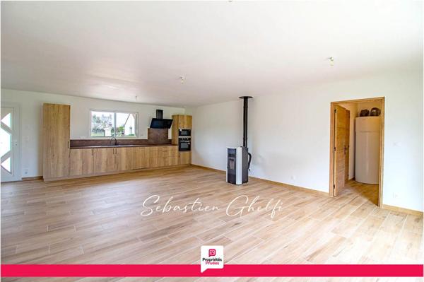proche de Contres maison de plain-pied- 3 chambres-cellier-garage