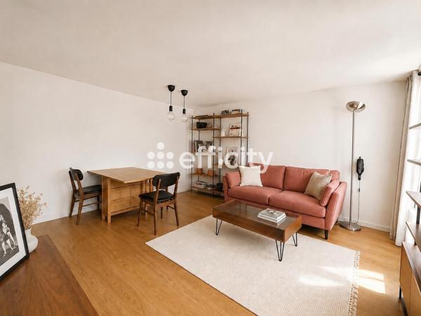 Appartement
         2 pièces
        - 42 m² Exclusivité 380 000 € *