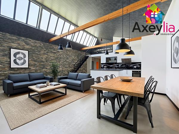 A VENDRE - CENTRE ROANNE - MAISON TYPE LOFT AVEC 3 CHAMBRES