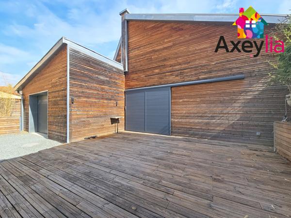A VENDRE - CENTRE ROANNE - MAISON TYPE LOFT AVEC 3 CHAMBRES