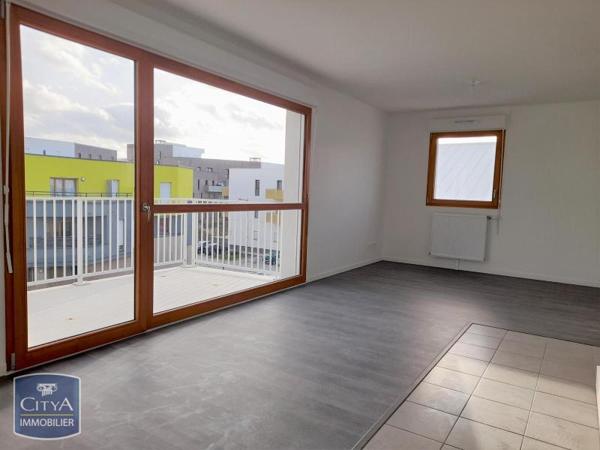 Appartement à louer 4 pièces 75.82m²
