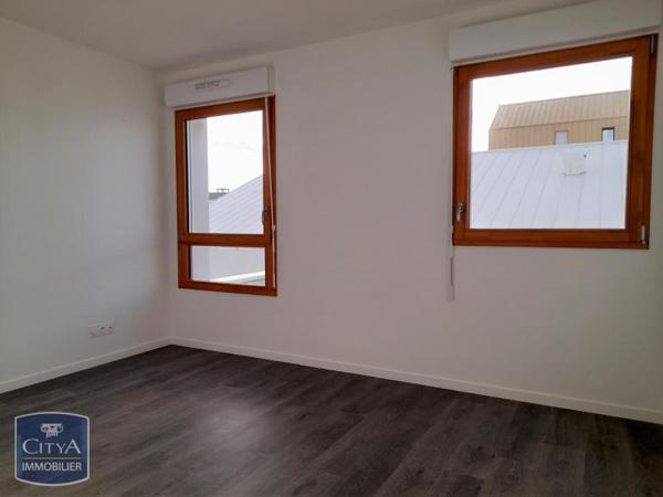Appartement à louer 4 pièces 75.82m²