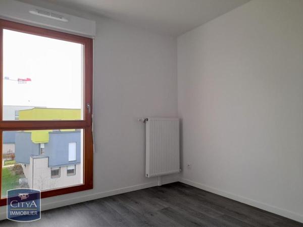 Appartement à louer 4 pièces 75.82m²