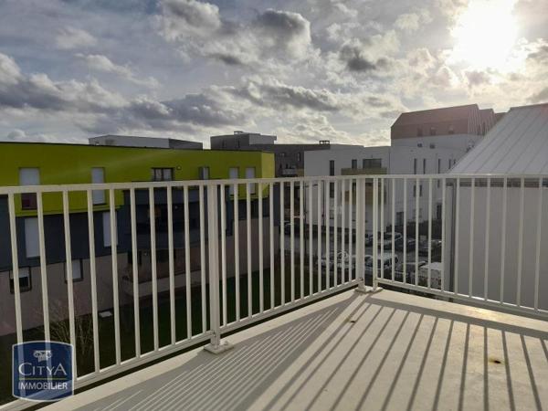 Appartement à louer 4 pièces 75.82m²