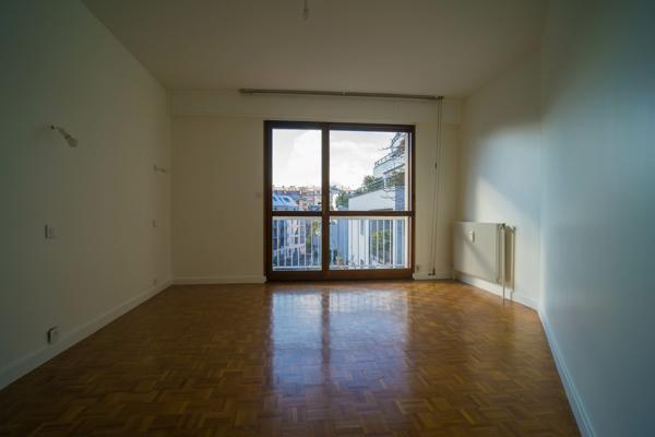 Spacieux T4 d’angle - secteur POSTE-GAMBETTA Chambéry (73000)