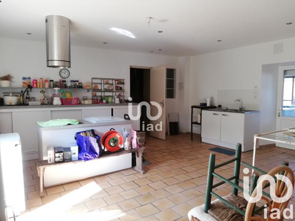 Maison à vendre 7 pièces 200 m² La Bazouge-des-Alleux