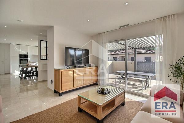 Maison de plain-pied à vendre à Carpentras - 3 chambres - Jardin - Garage - Stationnements