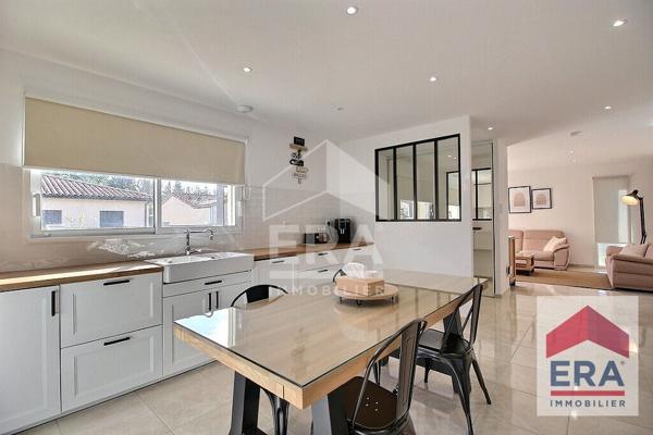 Maison de plain-pied à vendre à Carpentras - 3 chambres - Jardin - Garage - Stationnements