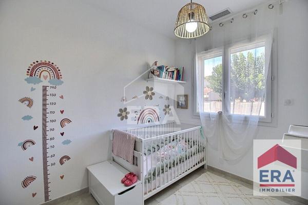 Maison de plain-pied à vendre à Carpentras - 3 chambres - Jardin - Garage - Stationnements