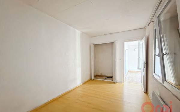 Maison à vendre    3 pièces •  Vias
