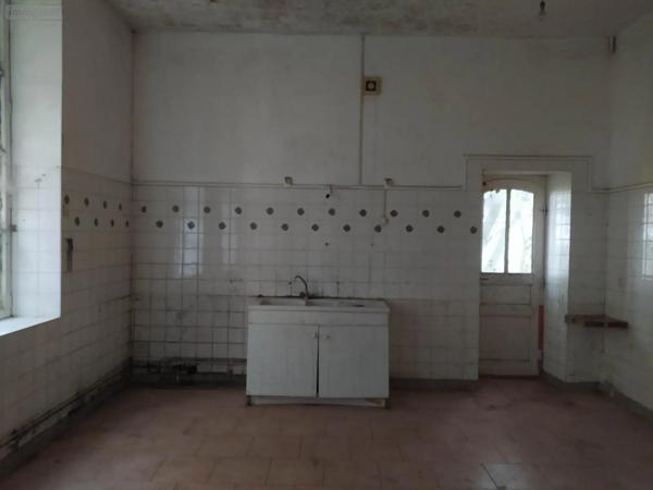Achat - Maison Saint-Paul 61100 15 pièces 527 m 2 2500 m 2