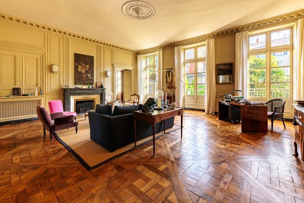Acheter Appartement 7 pièces - 265 m²