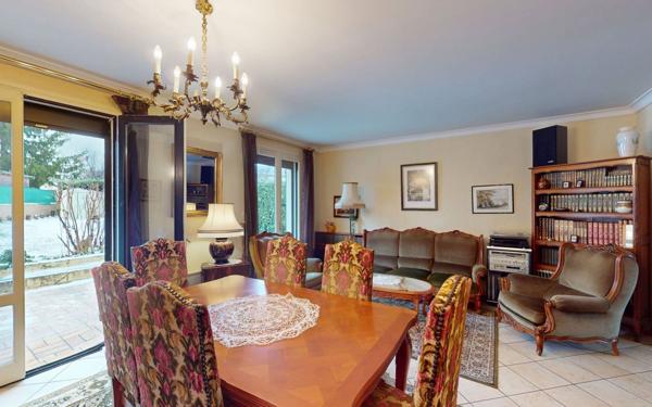 Maison à vendre    6 pièces •  Sébazac-Concourès