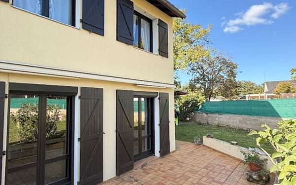 Maison à vendre    6 pièces •  Sébazac-Concourès